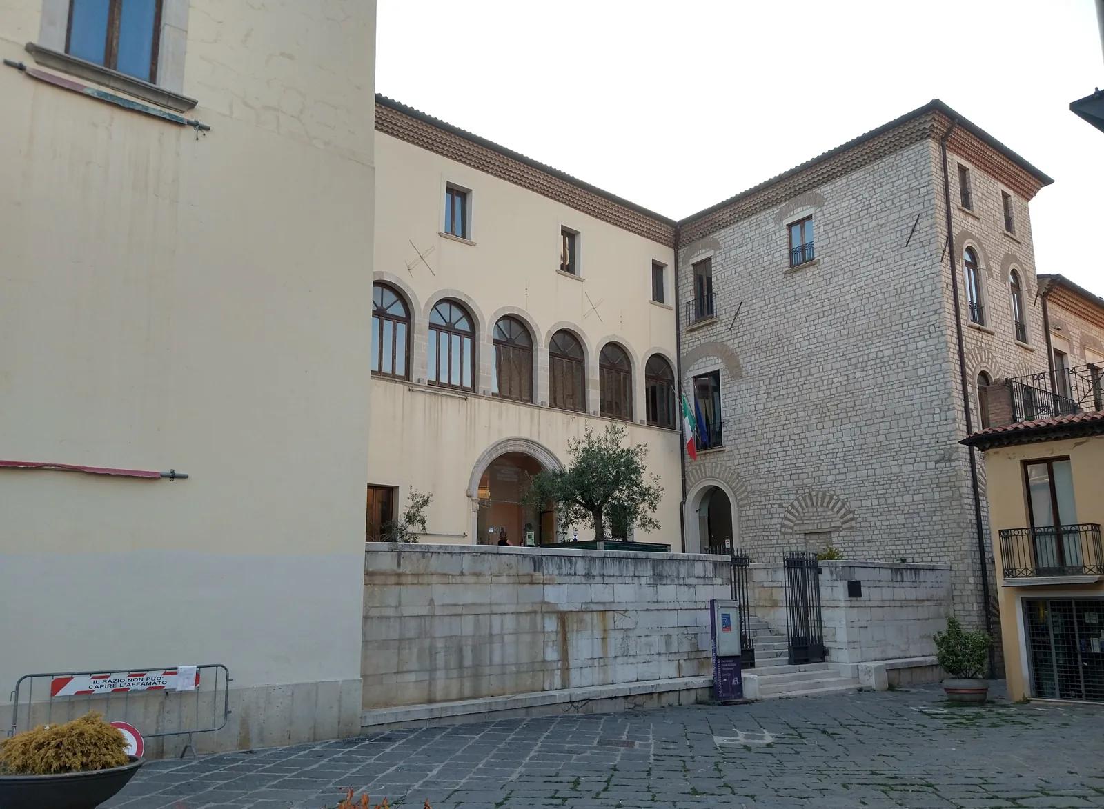 Palazzo Loffredo