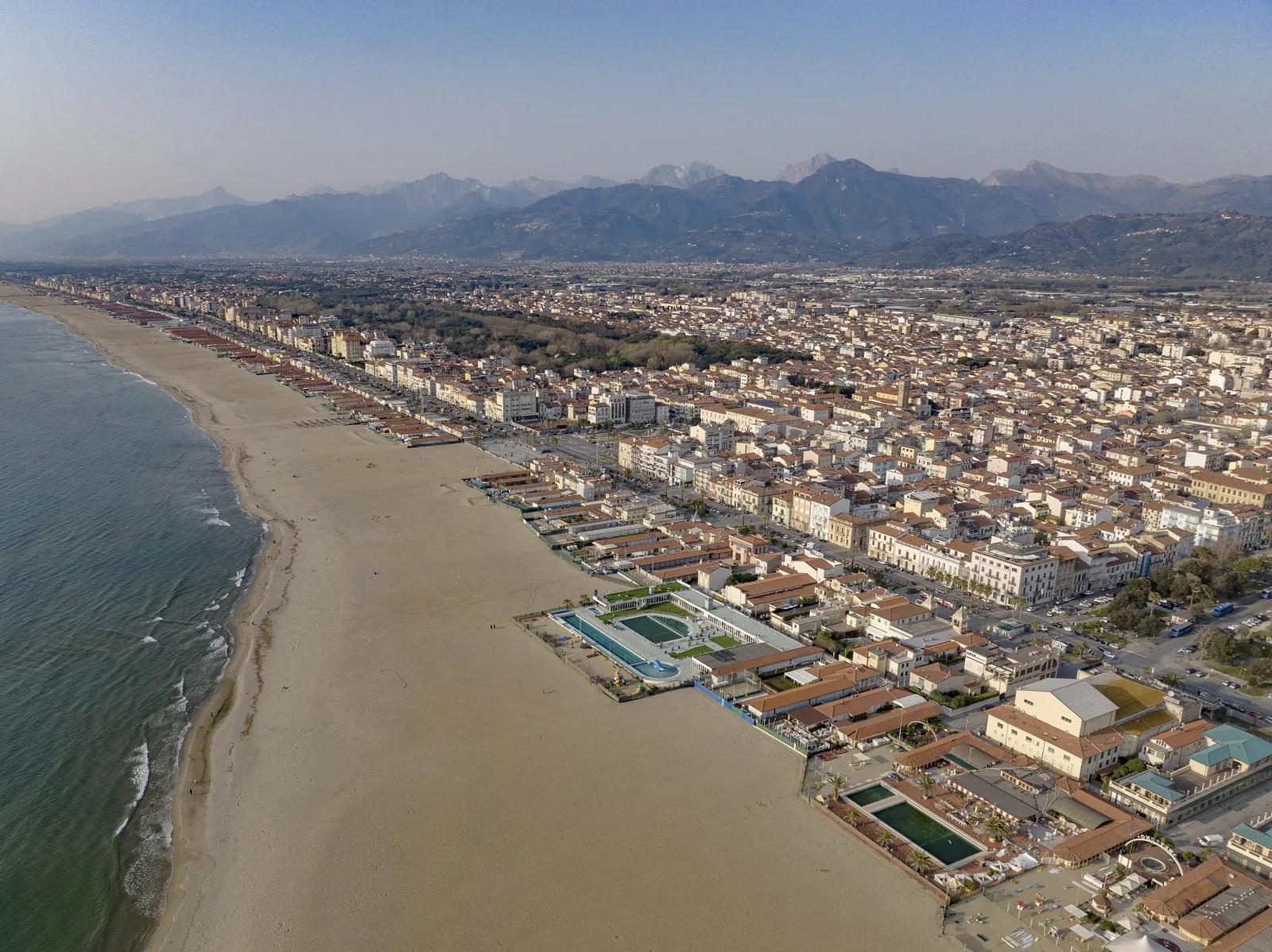 Passeggiata di Viareggio (Gran Caffè Liberty)