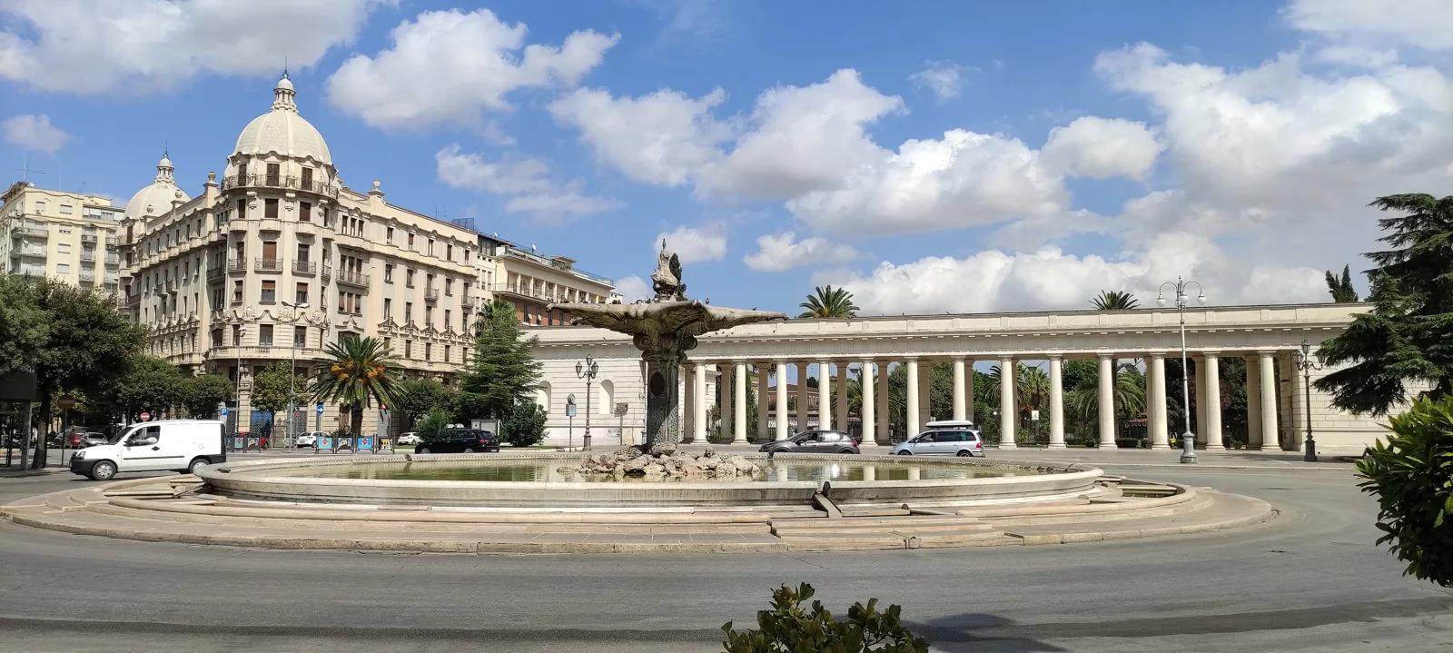 Piazza Cavour