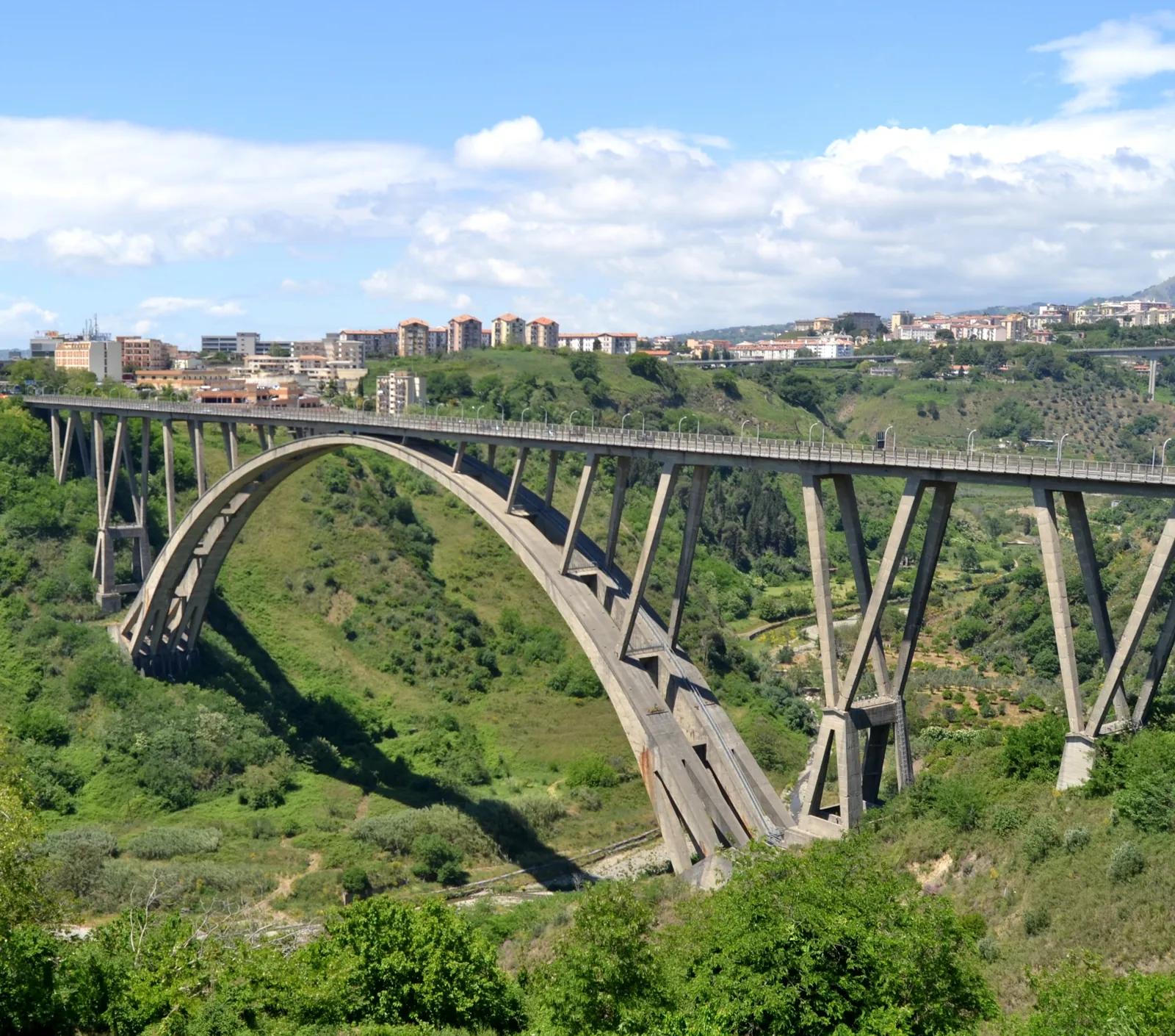 Ponte Bisantis (Ponte Morandi)